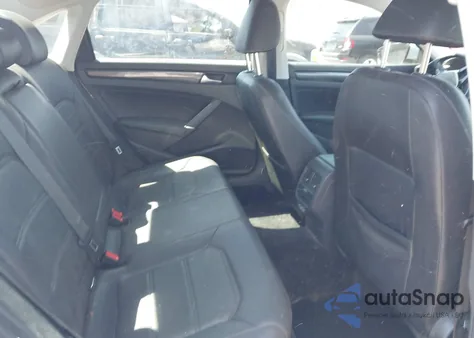 2020 Volkswagen Passat 2.0T R-Line из США, поврежденный, VIN 1VWMA7A32LC011193